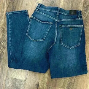 Guess Women’s Jacqueline Jeans Size 25